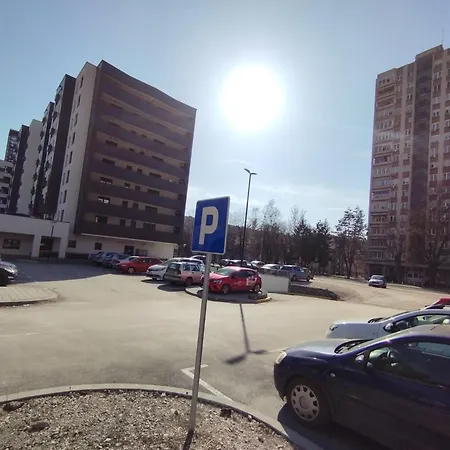 Apartment Em Tuzla
